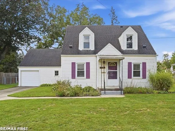 904 Ottawa Dr, Royal Oak, MI 48073