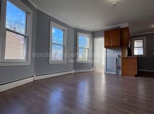 3 Omo St APT 2, Middletown, CT 06457