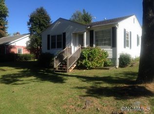 62 Maple St, Tryon, NC 28782