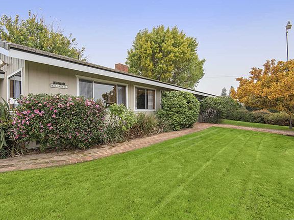 4th image of 24831 Avenue 200
