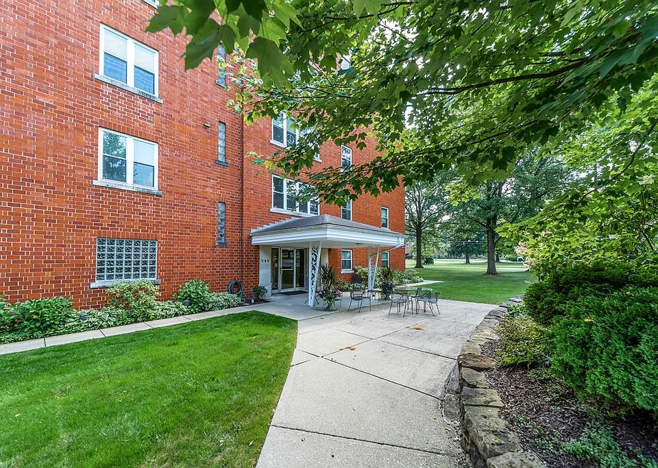 1st image of 545 Stewart Ln APT 102