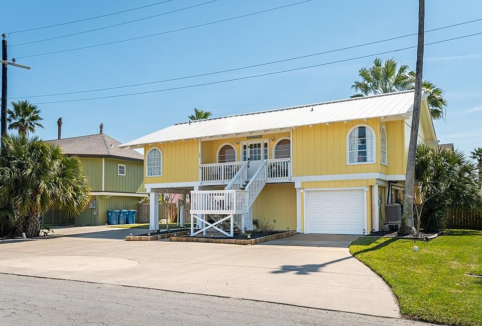 1st image of 10 Mazatlan Dr