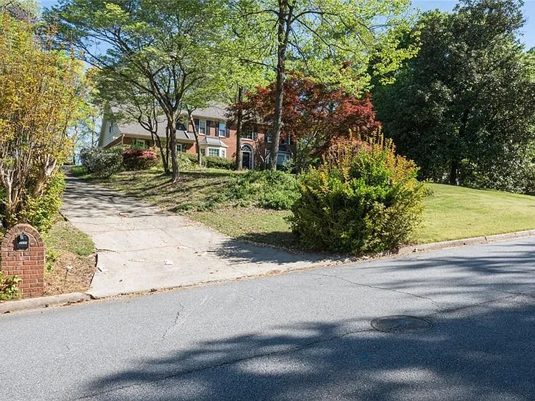 3690 Aubusson Trce — Photo 3
