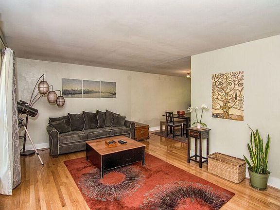 2nd image of 2338 Wescreek Dr E