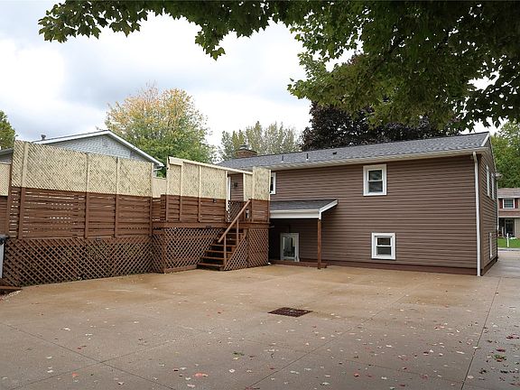 4th image of 911 Aris Dr