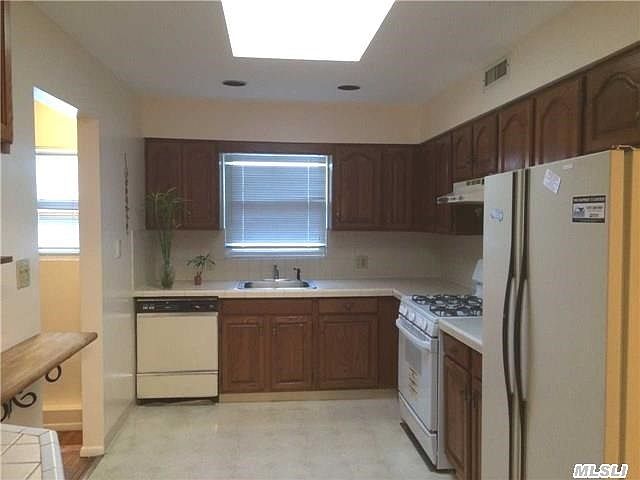 1st image of 24337 72nd Ave