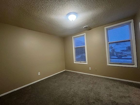 4th image of 581 Park St