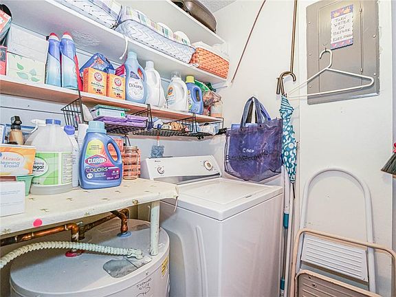 2nd image of 8520 Us Highway 1 APT C9