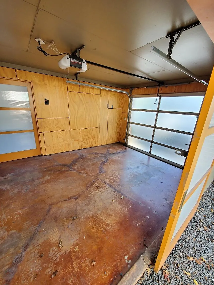 1808 Collier St — Photo 3