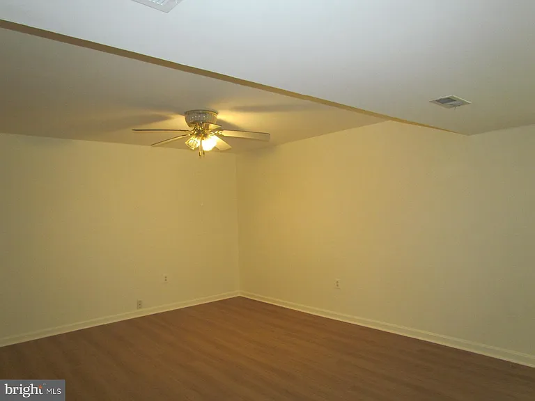 1478 Apple Ct — Photo 11