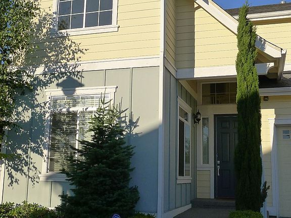 2nd image of 1718 26th Ave NE
