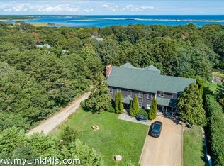 81 12th St N, Edgartown, MA 02539