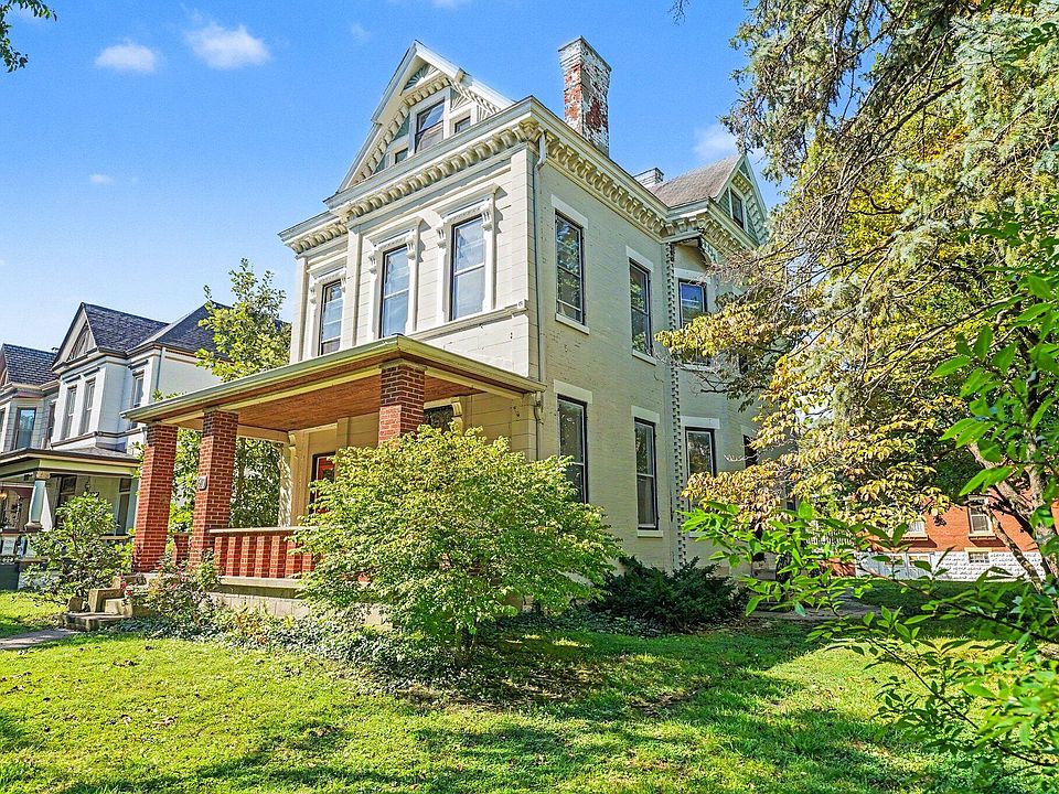 1st image of 610 Maple Ave