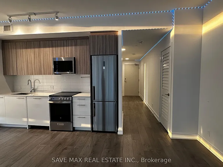 215 Veterans Dr #603 — Photo 12