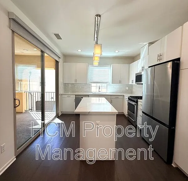 61 Tallowood — Photo 8