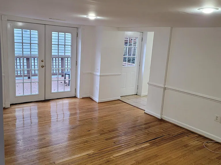 1533 N Colonial Ter #A — Photo 6