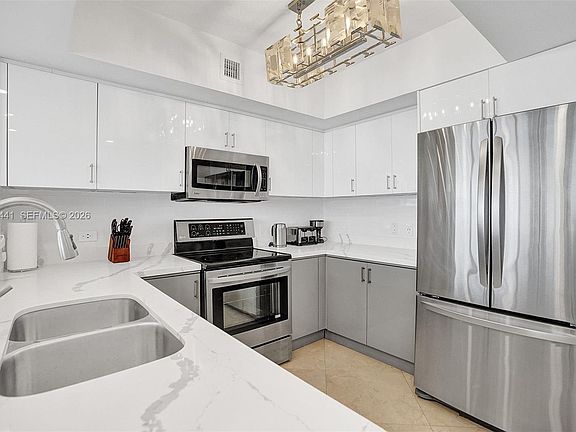 5th image of 16699 Collins Ave APT 1908