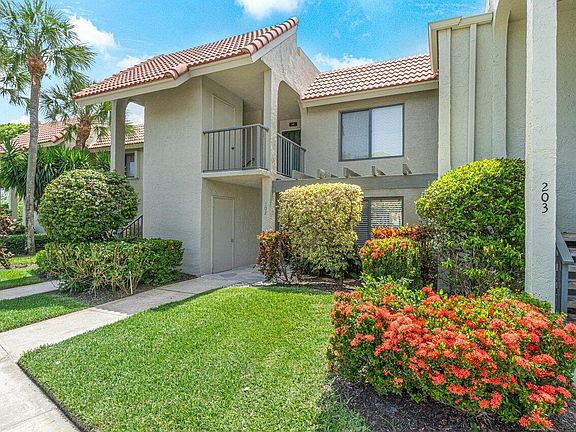 2nd image of 5757 Fairway Park Court #102