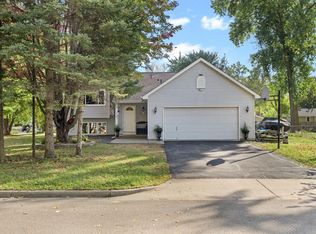 3501 Hennen Rd, Burnsville, MN 55337