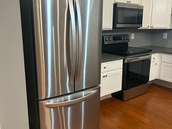5th image of 6 S Calvert St Unit 1