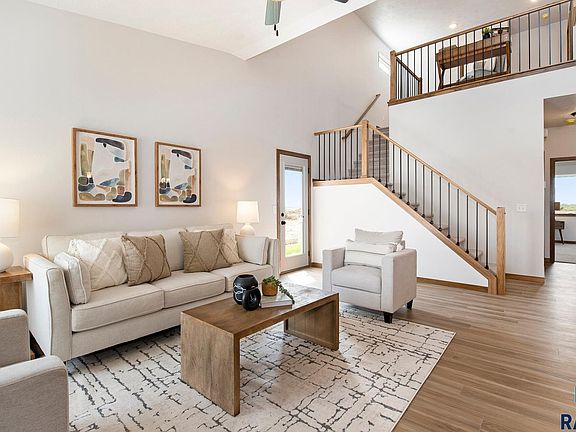 2nd image of 2407 E Cama Pl