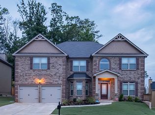 855 Star Ivy Trl, Fairburn, GA 30213