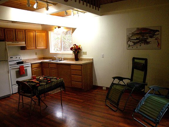 176 Kitchen