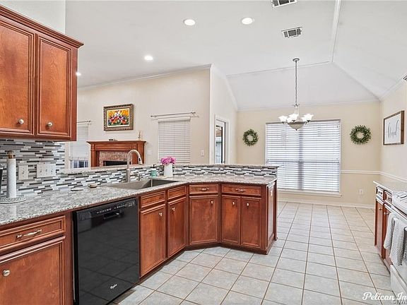 4th image of 5810 Gold Crest Dr