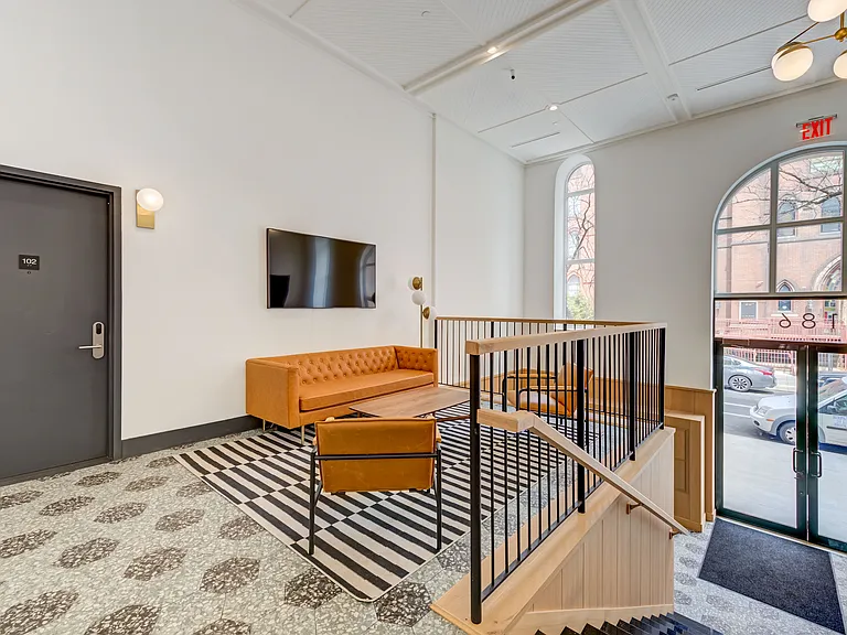 186 N 6th St #207 — Photo 19