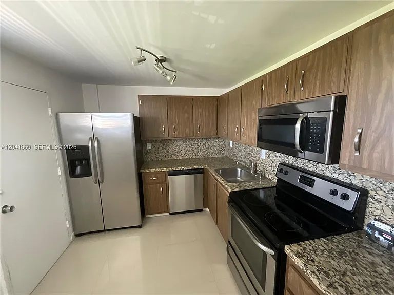 500 Three Islands Blvd #223 — Photo 18