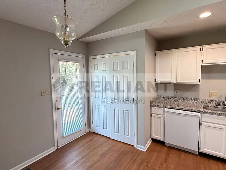 1412 Ritchie Ct — Photo 40
