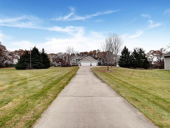 2nd image of 28687 Holly Dr NW