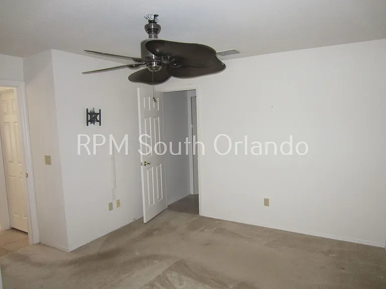 1611 Columbia Arms Cir #236 — Photo 8