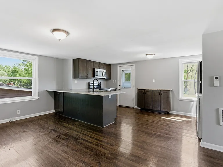 853 Gallavista Ave — Photo 16