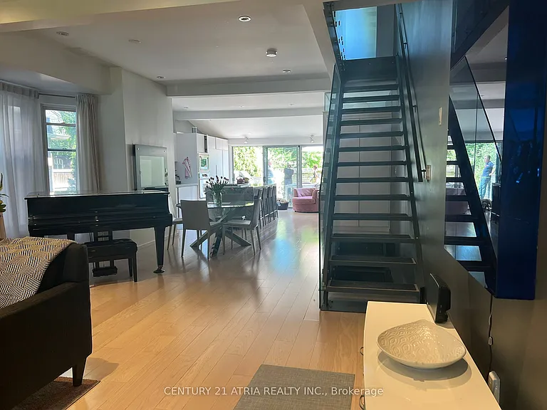 109 Simpson Ave — Photo 7