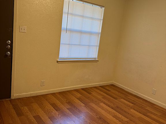 4th image of 3002 Trenton Dr #A