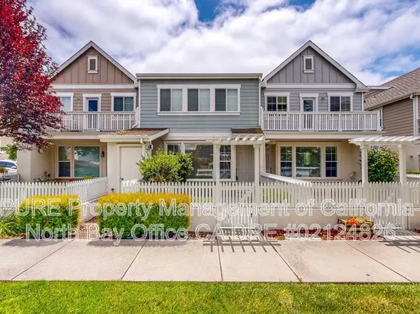 1904 Belgrave Dr, Petaluma, CA 94954