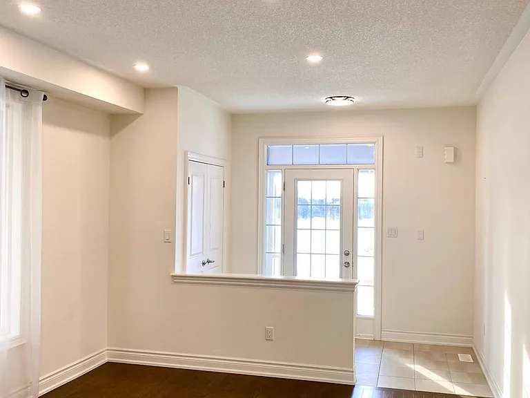 9 Grinnel Rd — Photo 2