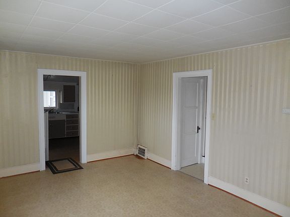 21539 Detroit Rocky River Living Rm_12112014