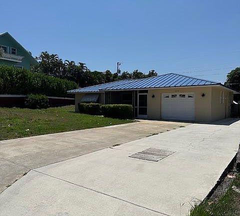 5th image of 2572 NE Mildred Street