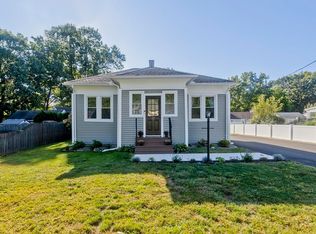13 Pierce St, Feeding Hills, MA 01030