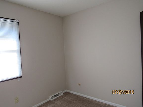 4th image of 6015 Applecrest Ct #C