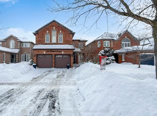 5686 Whitehorn Ave, Mississauga, ON L5V 2A9