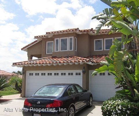 3rd image of 4545 Mercurio St