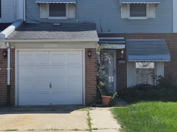 8406 Lyons Pl, Philadelphia, PA 19153