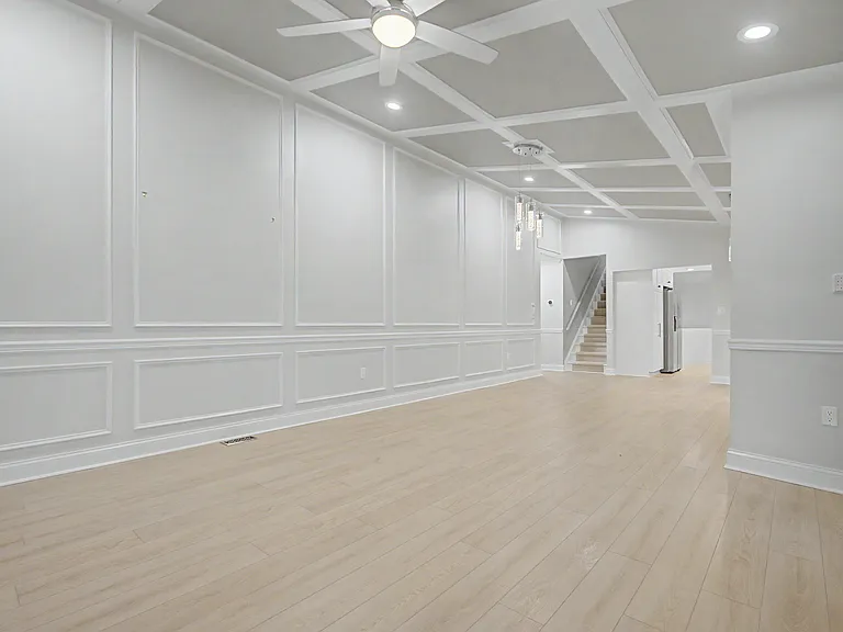 2501 Eastern Point Ct — Photo 6