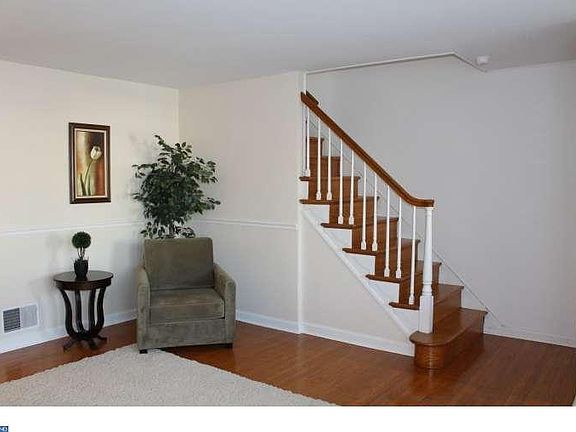 5th image of 1616 E Latimer Pl
