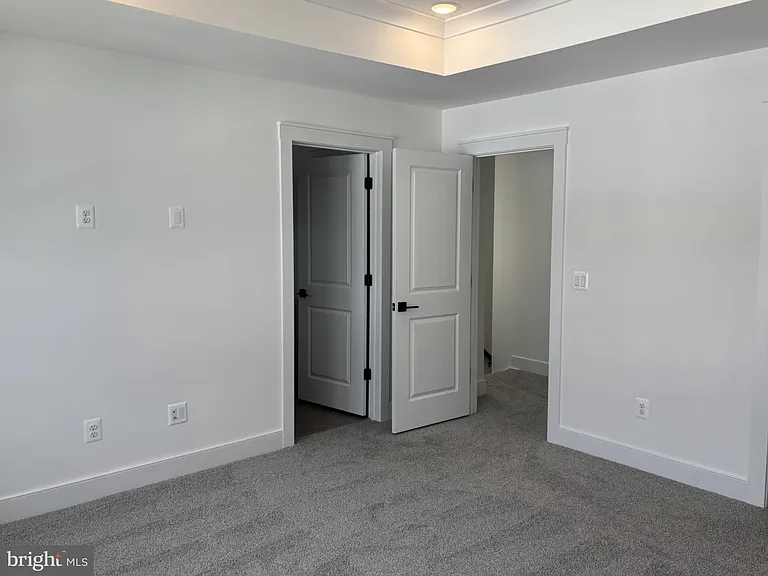9211 Forkleaf Oak Dr — Photo 9