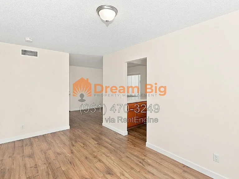 7963 Townsend Dr — Photo 15