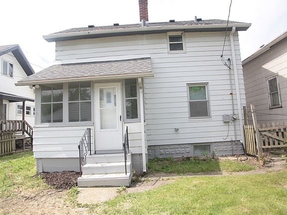 2nd image of 1319 8th Ave